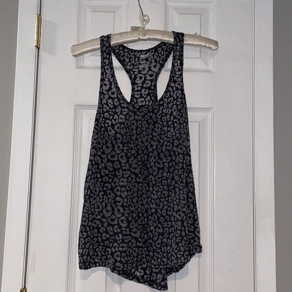 Gray Leopard Jenni Activewear Flowy Racerback Tank - Picture 1 of 4